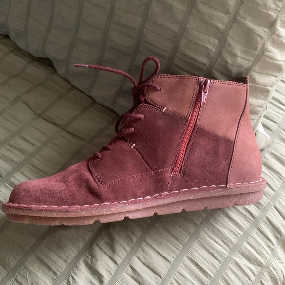 Clarks Wine Booties Women - Picture 5 of 11